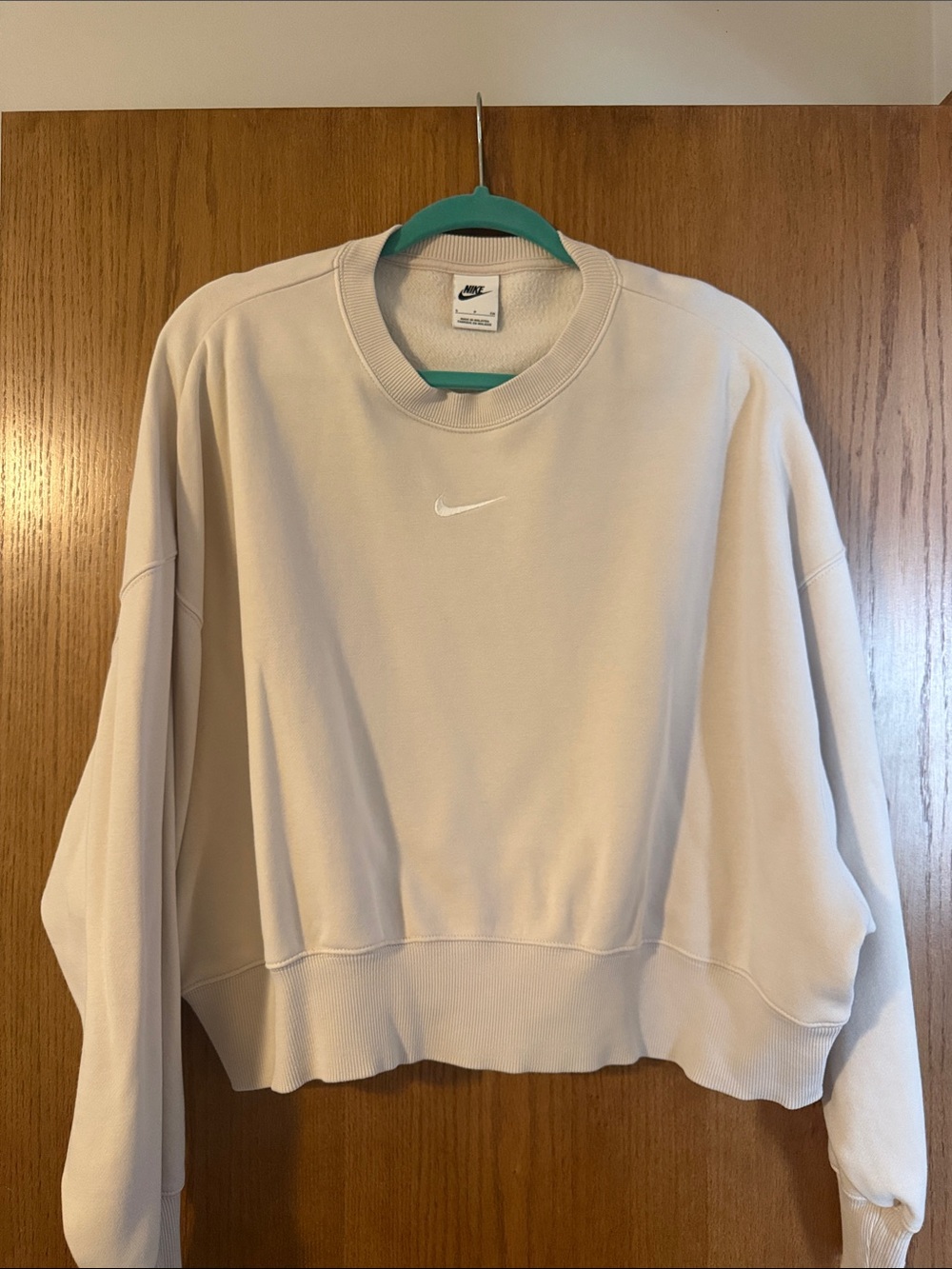 Nike Women’s Light Cream Crewneck Sweatshirt